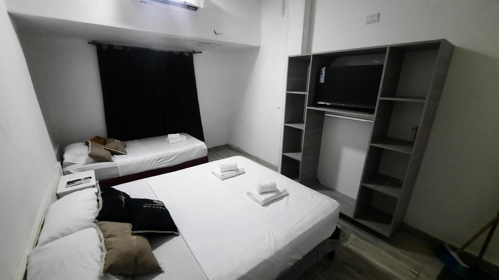 Termas de Río Hondo Solano House Bed & Breakfast エクステリア 写真